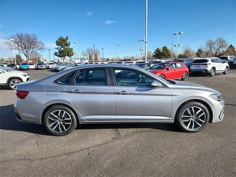 New 2026 Volkswagen Jetta SE image 2