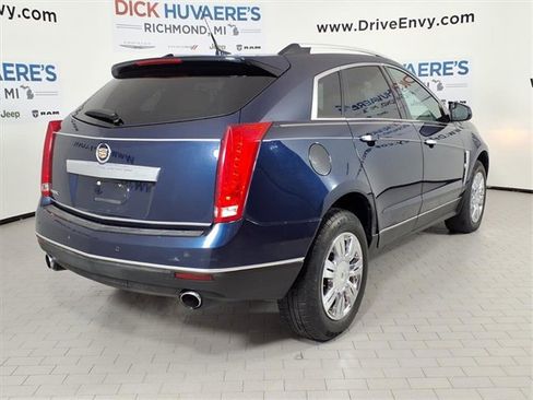 Used 2010 Cadillac SRX Luxury image 4