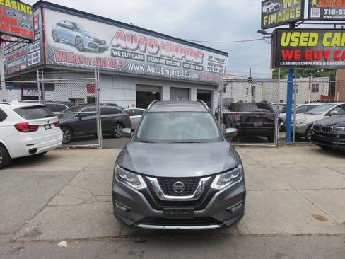 Used 2018 Nissan Rogue SL w/ Premium Package AWD/4WD image 6
