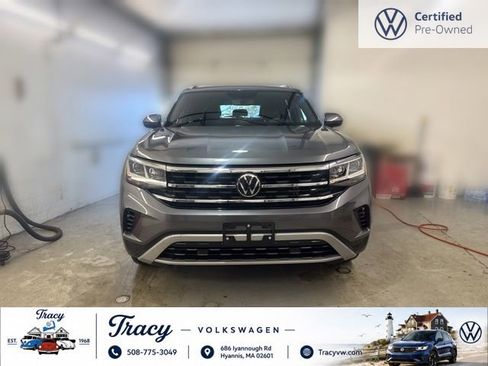 Certified 2023 Volkswagen Atlas Cross Sport SE w/ Panoramic Sunroof Package AWD/4WD image 3