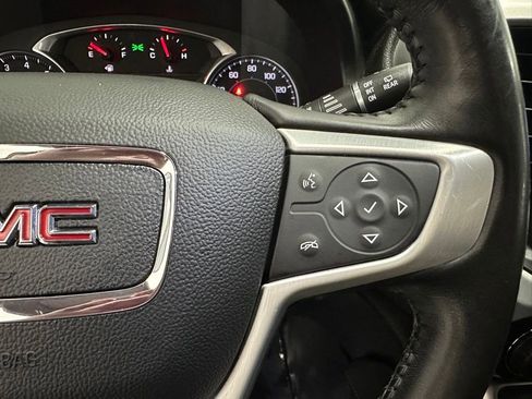 Used 2020 GMC Acadia SLE image 14