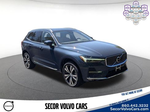 Certified 2023 Volvo XC60 B5 Plus w/ Climate Package AWD/4WD image 3