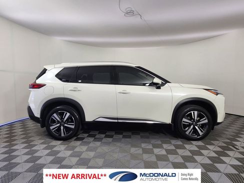 Used 2023 Nissan Rogue Platinum w/ Platinum Premium Package AWD/4WD image 6