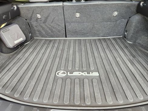 Used 2024 Lexus UX 250h F Sport FWD image 33