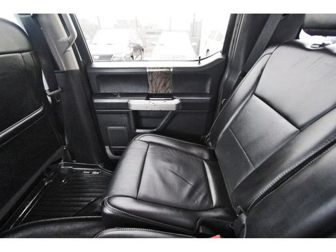 Used 2019 Ford F250 Lariat w/ FX4 Off-Road Package AWD/4WD image 12