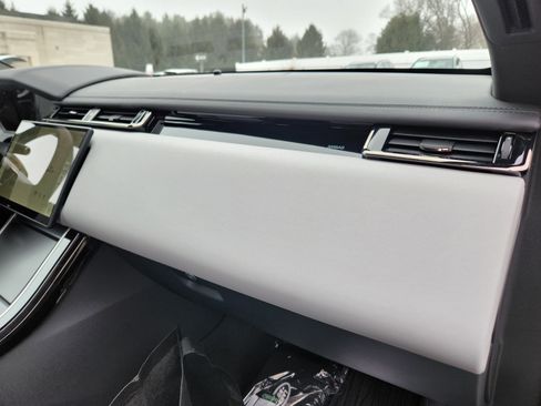 New 2026 Land Rover Range Rover Velar Dynamic SE AWD/4WD image 13