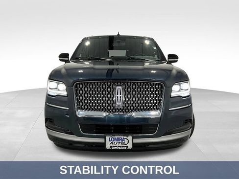 Used 2022 Lincoln Navigator L Reserve w/ Equipment Group 201A AWD/4WD image 3