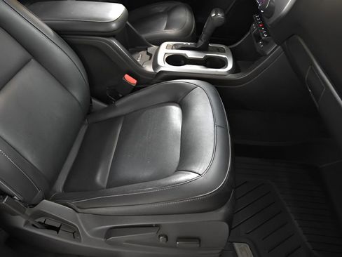 Used 2018 Chevrolet Colorado ZR2 image 31