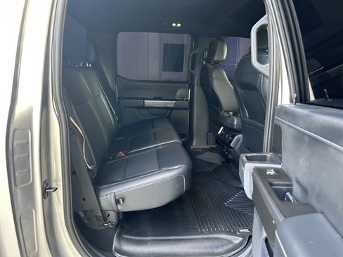 Used 2022 Ford F150 XLT w/ Equipment Group 302A High RWD image 30
