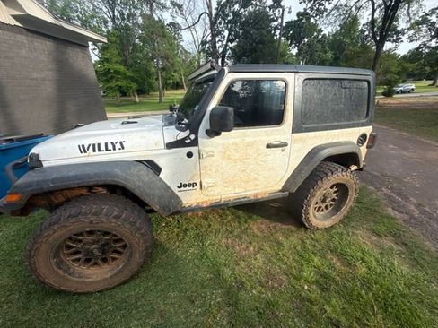 Used 2022 Jeep Wrangler Sport AWD/4WD image 31