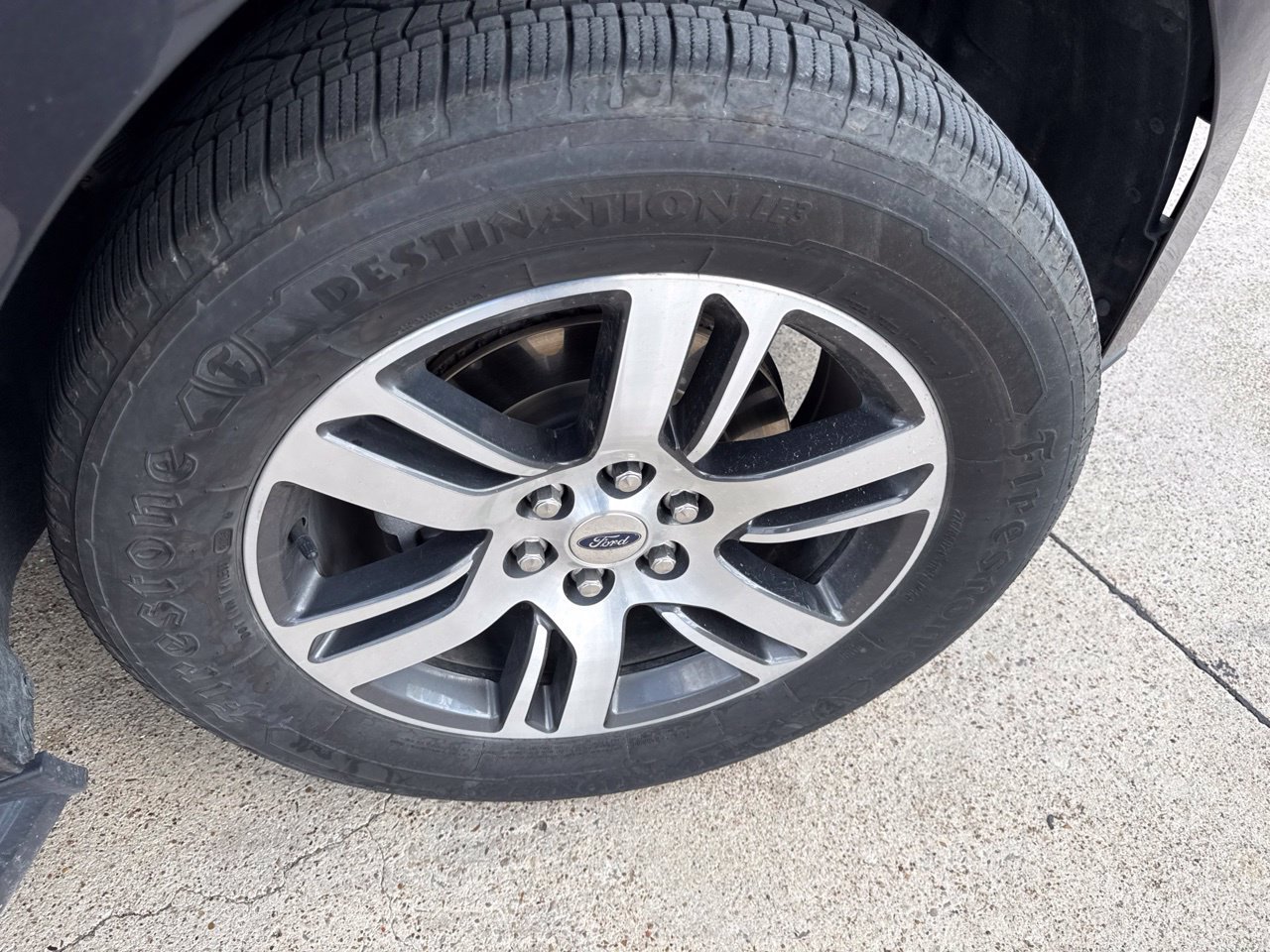 Used 2024 Ford Expedition Limited RWD image 17