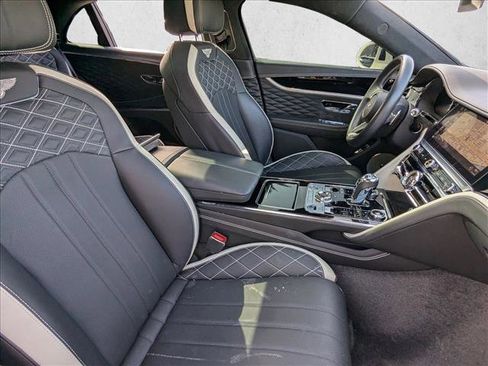 Used 2024 Bentley Flying Spur W12 AWD/4WD image 21