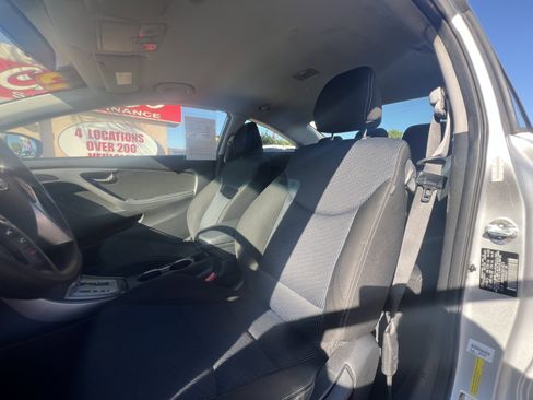 Used 2013 Hyundai Elantra image 22