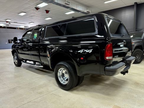 Used 2002 Ford F350 Lariat image 12