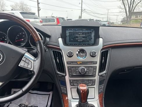Used 2010 Cadillac CTS Premium RWD image 19