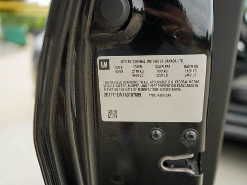 Used 2010 Chevrolet Camaro SS RWD image 40