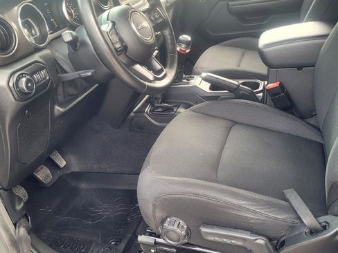 Used 2020 Jeep Wrangler Sport AWD/4WD image 11