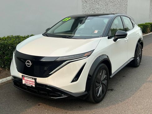 Certified 2023 Nissan Ariya AWD image 2