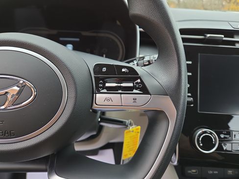 Certified 2023 Hyundai Tucson SE image 19