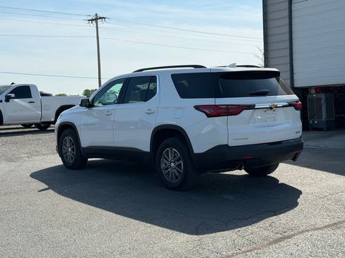 Used 2023 Chevrolet Traverse LT image 7