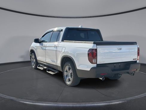Used 2025 Honda Ridgeline TrailSport image 10