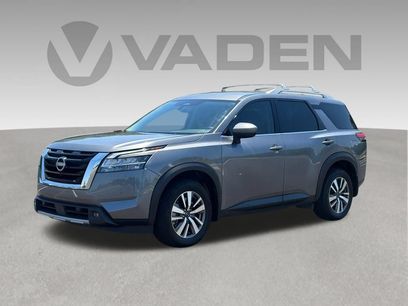 Used 2024 Nissan Pathfinder SL