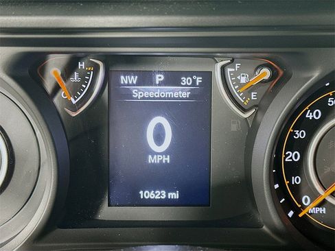 Used 2024 Jeep Wrangler Sport S image 15