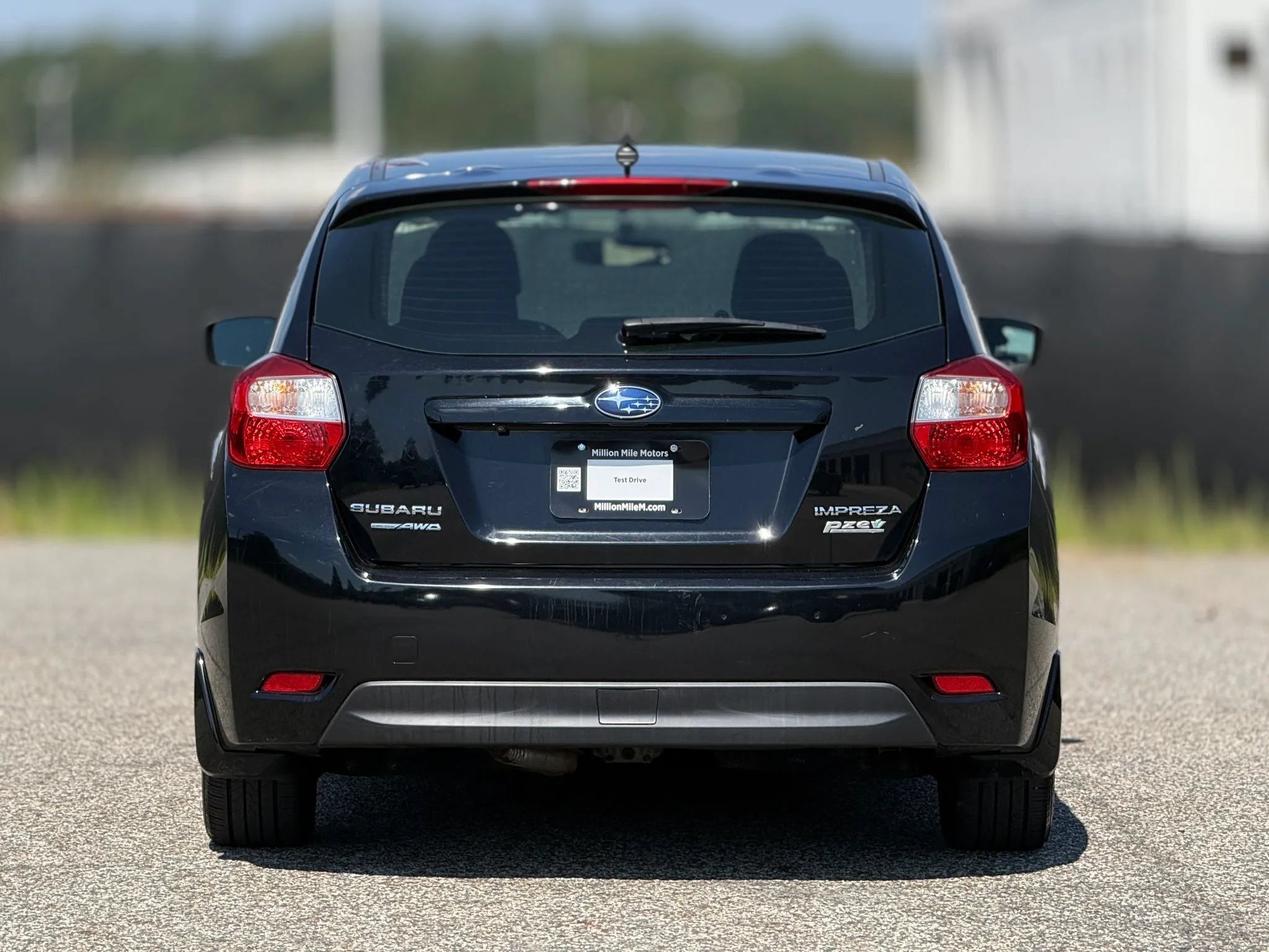 Used 2015 Subaru Impreza 2.0i Premium AWD/4WD image 4