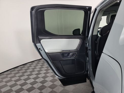 Used 2022 Rivian R1T Adventure AWD/4WD image 17