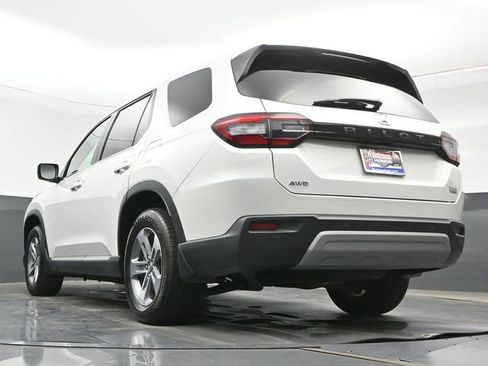 Certified 2025 Honda Pilot EX-L image 23