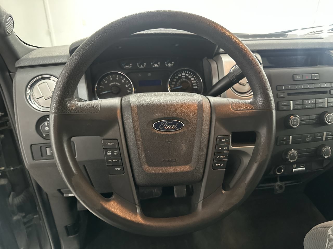 Used 2014 Ford F150 XLT AWD/4WD image 13