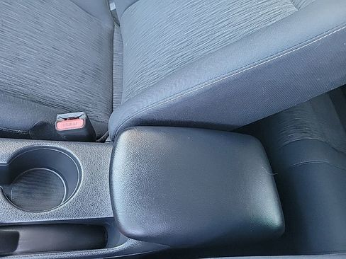 Used 2015 Nissan Sentra SV FWD image 31