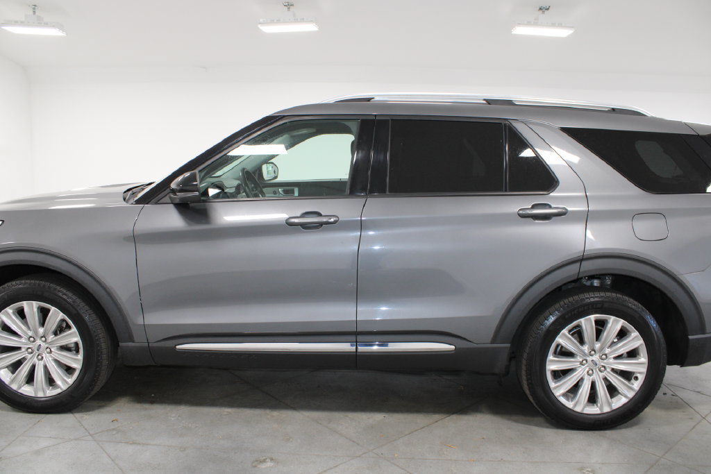 Used 2021 Ford Explorer Limited w/ Hybrid Equipment Group 310A AWD/4WD image 6