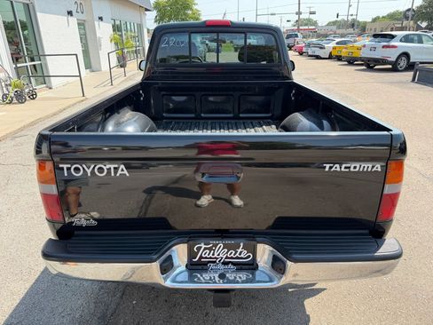 Used 2000 Toyota Tacoma 4x4 Regular Cab w/ Value Edition Plus Pkg image 6