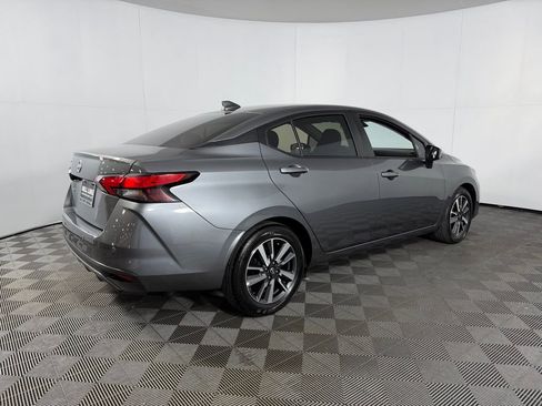 Used 2025 Nissan Versa SV image 8