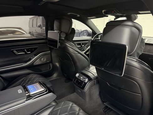 Used 2022 Mercedes-Benz S 580 S 580 image 18