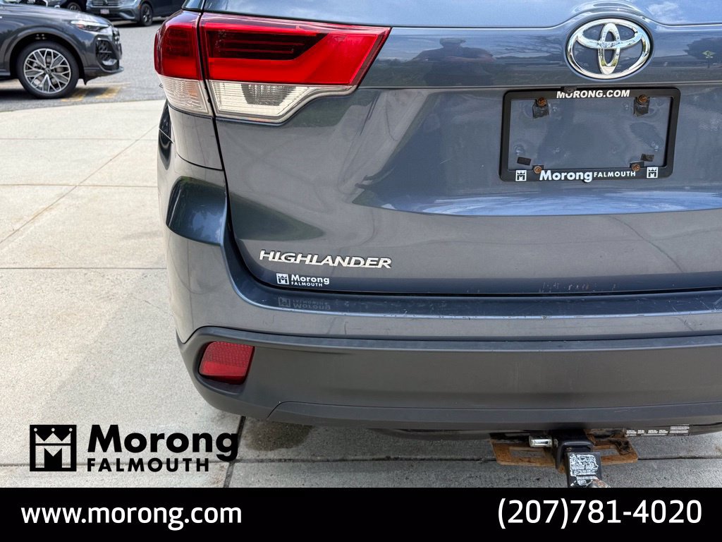 Used 2018 Toyota Highlander LE AWD/4WD image 15