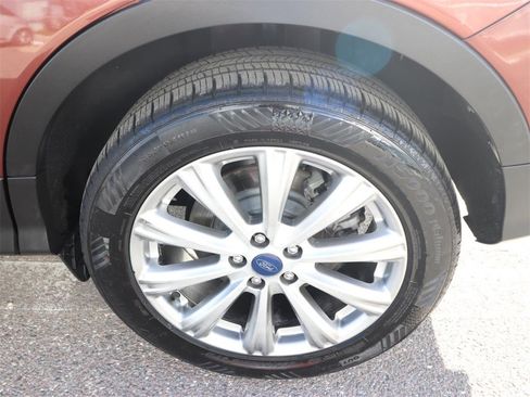 Used 2018 Ford Escape Titanium w/ Ford Safe & Smart Package image 22