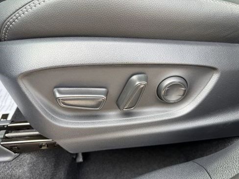 New 2026 Toyota Corolla Cross XLE image 25