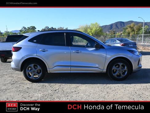 Used 2024 Ford Escape ST-Line w/ Tech Pack #1 AWD/4WD image 5