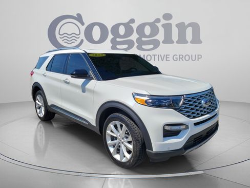 Used 2024 Ford Explorer Platinum w/ Technology Package AWD/4WD image 4