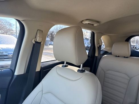 Used 2023 Ford Edge SEL w/ Convenience Package image 41