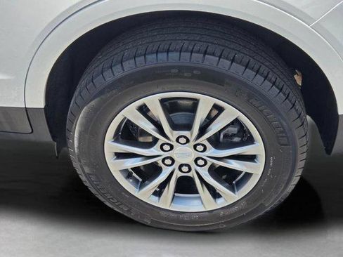 Certified 2023 Cadillac XT5 Premium Luxury FWD image 12