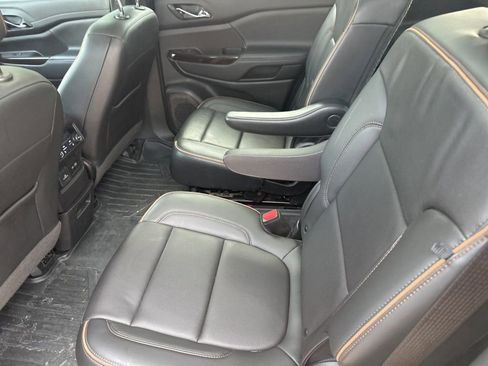 Used 2022 GMC Acadia AT4 w/ Technology Package AWD/4WD image 31