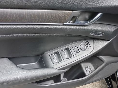 Used 2020 Honda Accord EX-L image 12