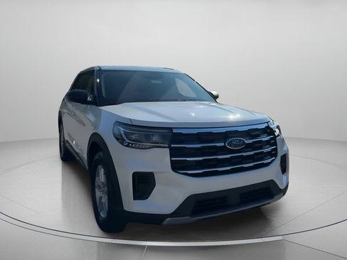 New 2026 Ford Explorer Active image 4