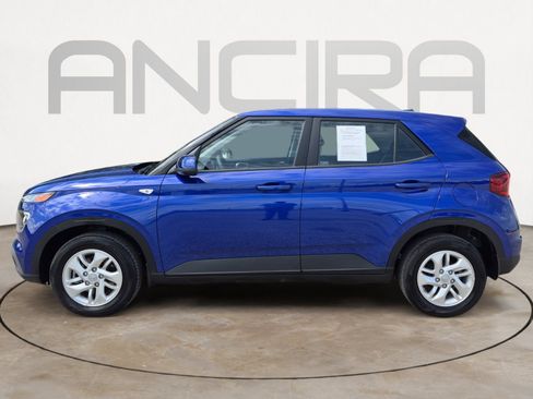 Used 2025 Hyundai Venue SE FWD image 7
