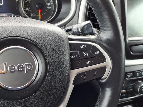 Used 2016 Jeep Cherokee Trailhawk w/ Leather Interior Group AWD/4WD image 22