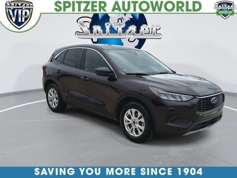 Used 2023 Ford Escape Active AWD/4WD image 2