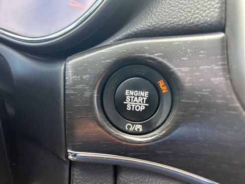 Used 2018 Jeep Grand Cherokee Limited w/ Mopar Chrome Edition Group image 42